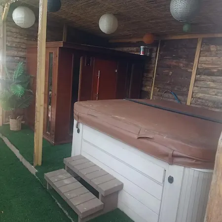 Chalet Coccinelle, 4 Couchages, Acces Et Sauna